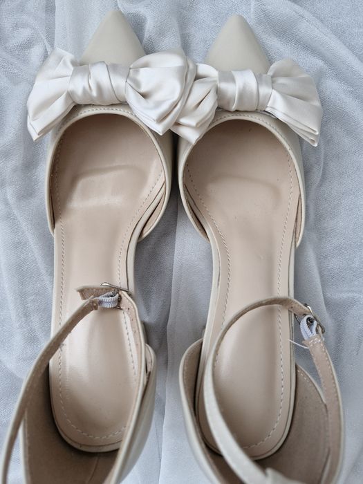 Buty ślubne rozm.40
