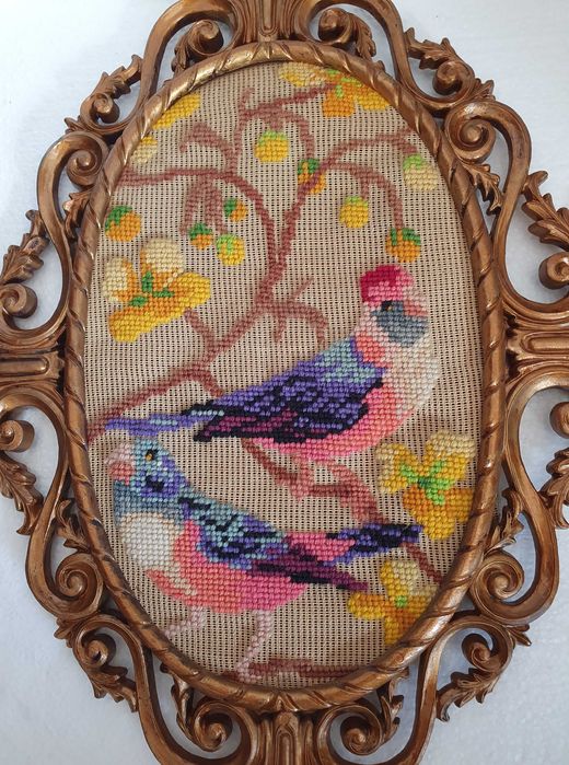 Dois Quadros em Ponto de cruz artesanal - vintage