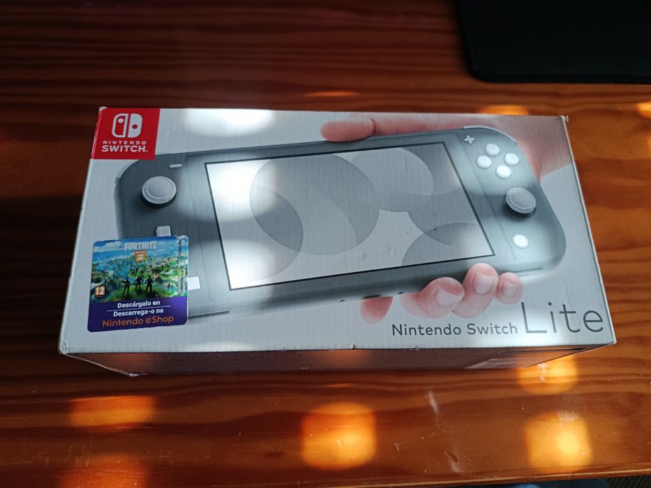 Nintendo Switch lite desbloqueada com caixa e bolsa de viagem