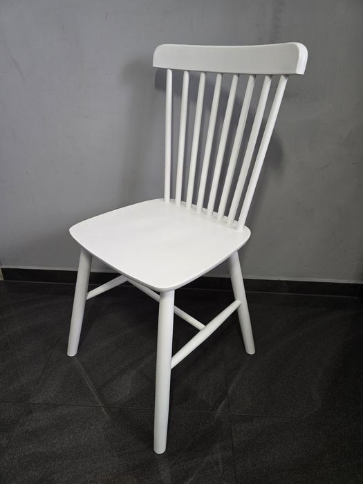 Krzesła drewniane białe Homla NOWE