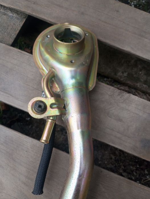 Wlew paliwa motocyklowy motocykl moto Suzuki Burgman 650 nr 1. 143