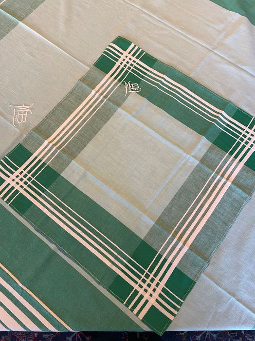 Toalha vintage com monograma MB