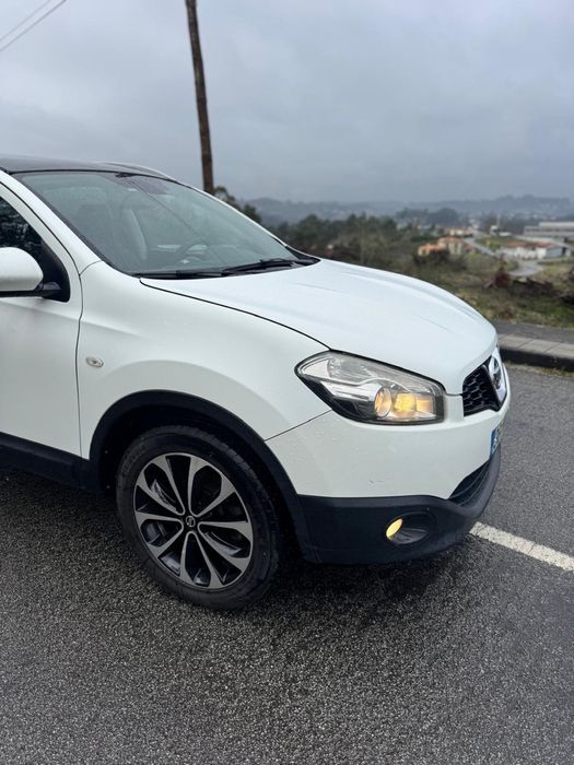 Nissan Qashqai + 2 Tekna Sport