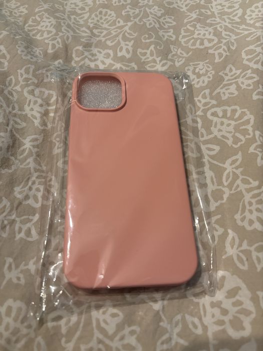 Etui na Iphone 15, warianty