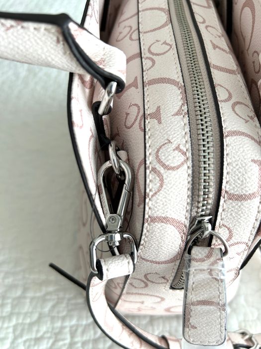 Guess torebka z logo