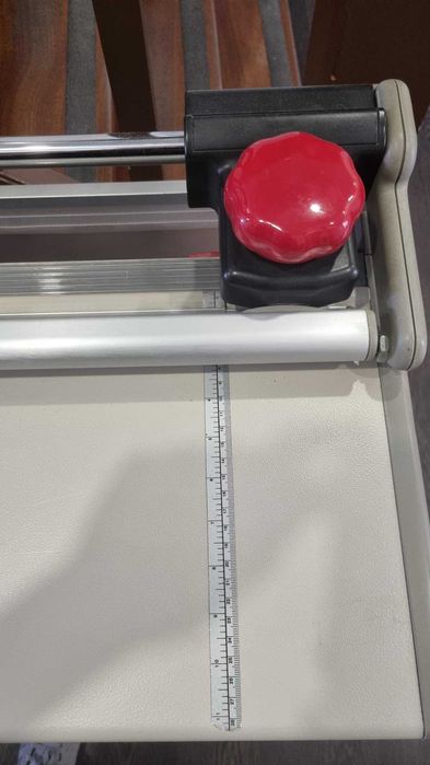 Guilhotina TRIM 130 Neolt