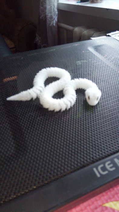 Ігрушка змейка роз дракона на 3D принтере