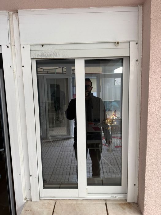 Porta + Janela com estore