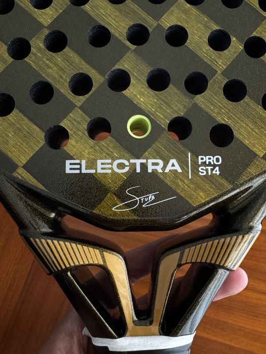 Raquete de Padel Siux Electra ST4