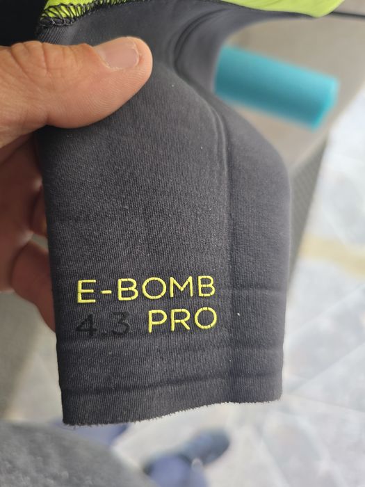 Fato Surf Rip Curl E4Bomb Pro - MS