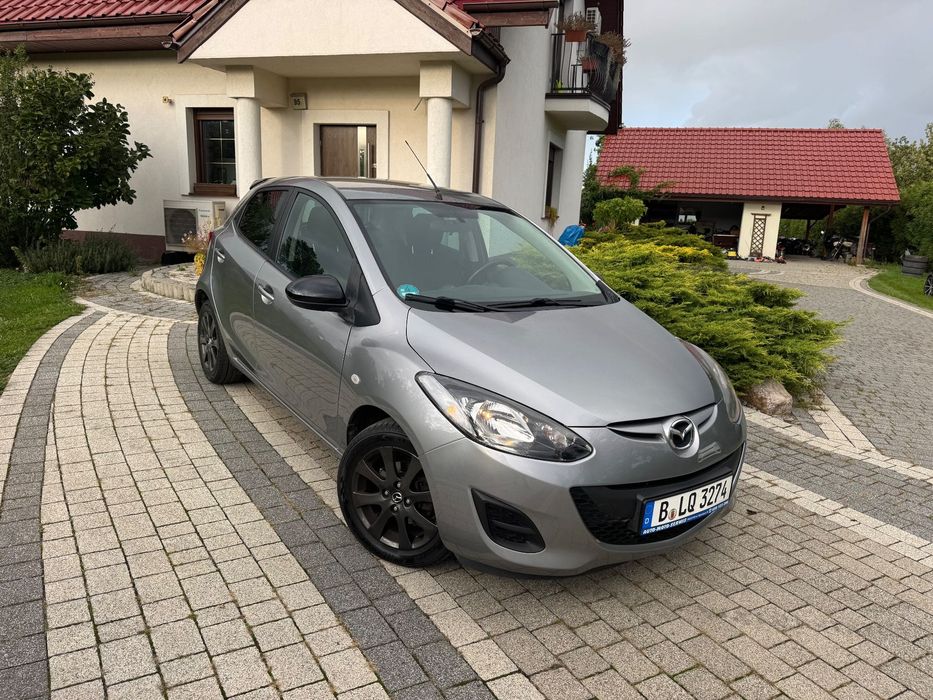 Mazda 2