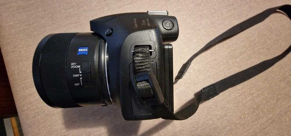 Camara Digita Compacta  SONY DSC-HX400V com zoom ótico de 50X