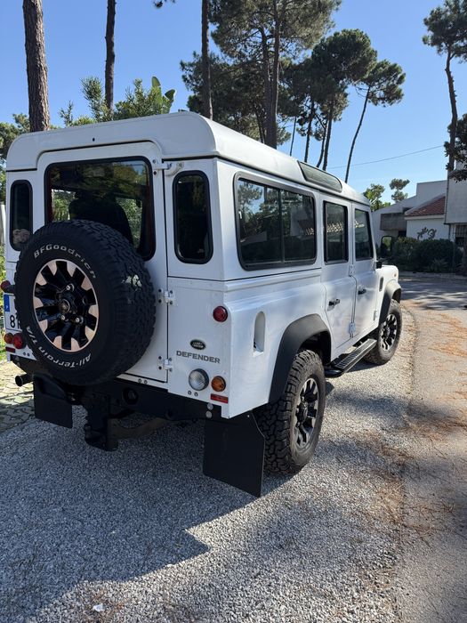 Land Rover Defender Puma 110 2015