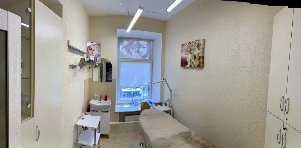 Сдам кабинеты в салоне красоты. Центр города ! Жуковского /Европейская