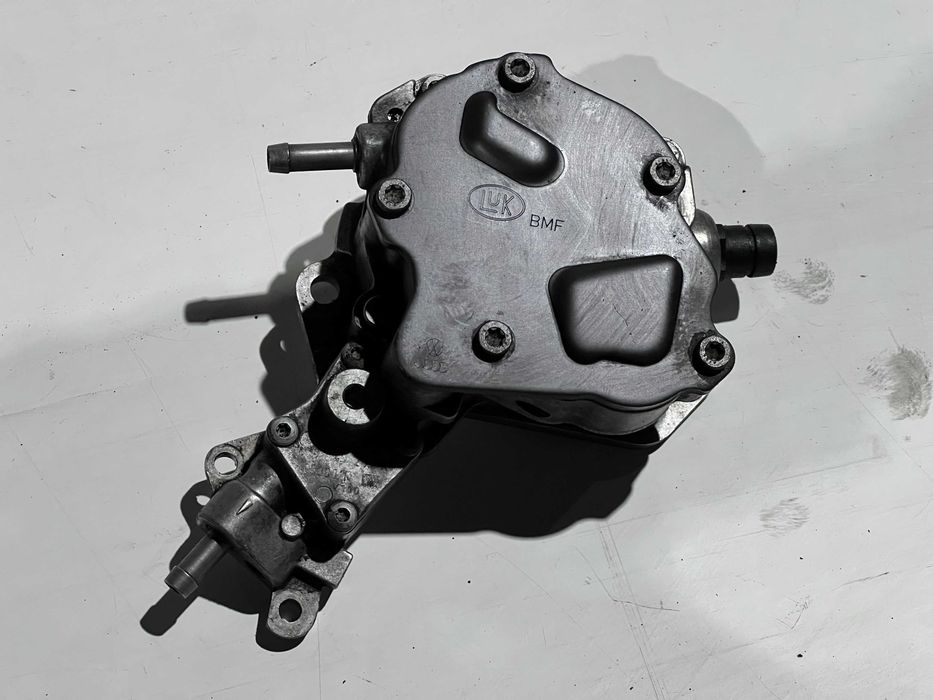 топливный насос пассат б6 гольф 5 шкода а5 тандемний насос фабия 2