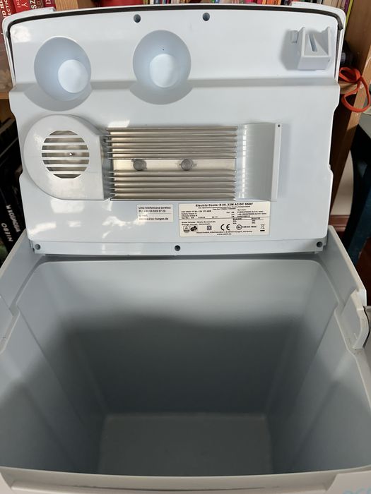 Lodówka turystyczna Ezetil E32M 12/230V