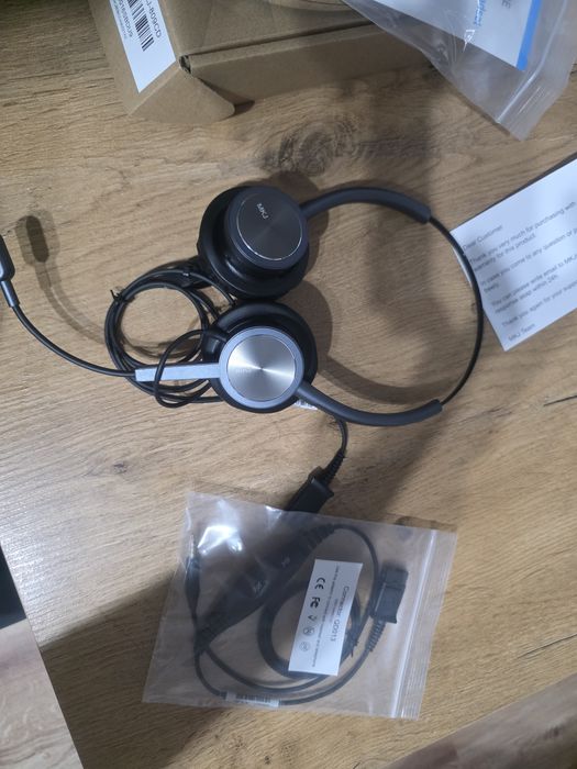 Słuchawki z mikrofonem