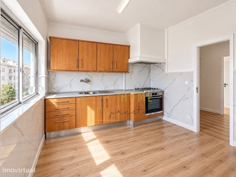 Apartamento T2 Remodelado, Baixa Da Banheira