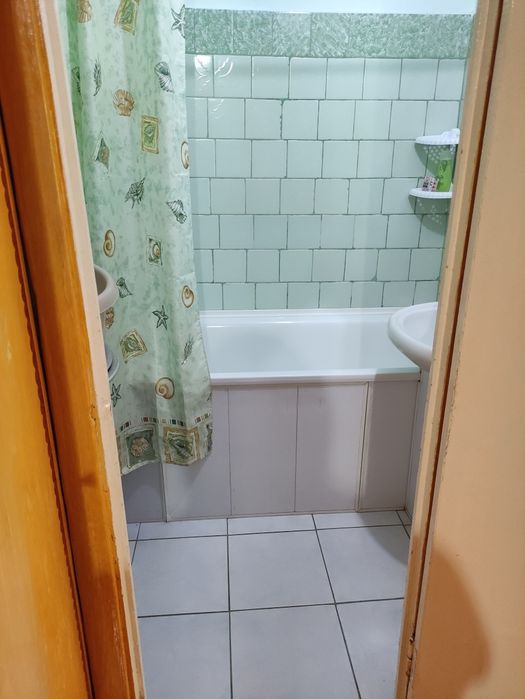 2-кімнатна квартира у 4-му м-районі від власника