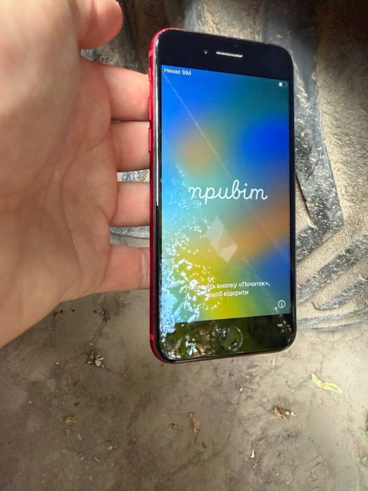 Iphone 8 Айфон 8 красный работает без нареканий