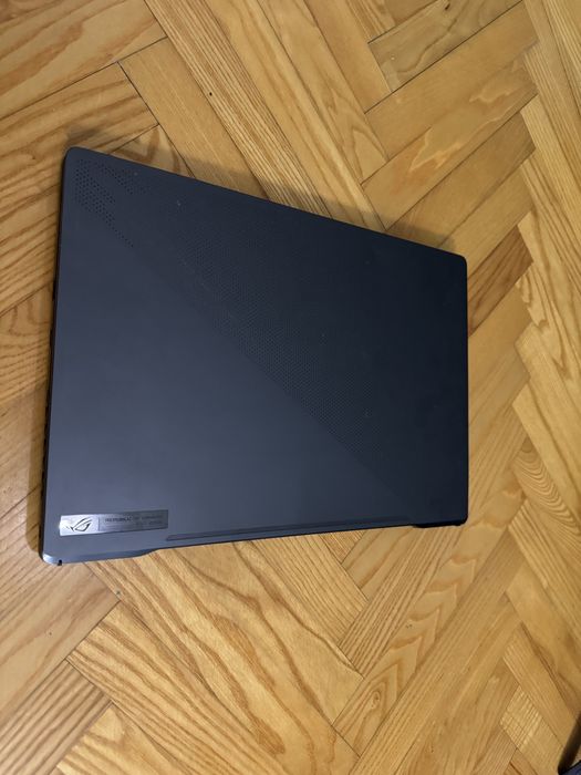 Asus Zephyrus G15 Ryzen 9 3070 40 GB RAM 1TB SSD