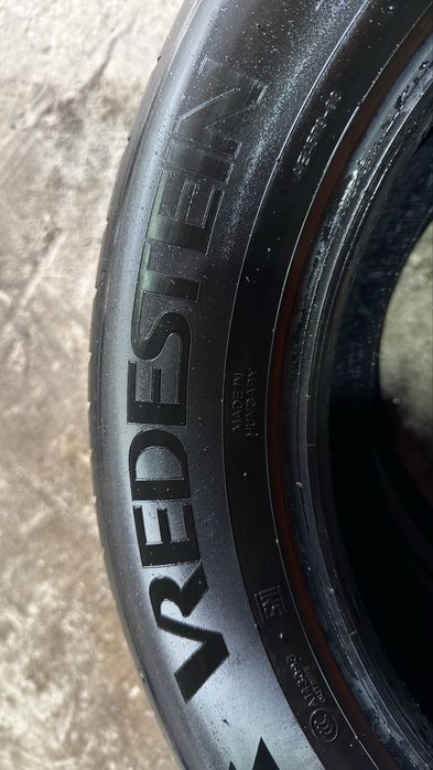 Pneus 205/65r17 Vredestein Ultrac * com 75% piso