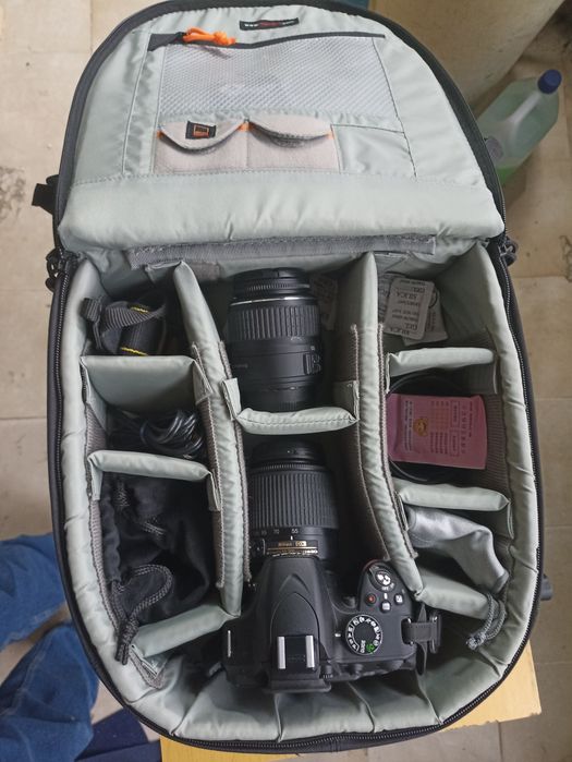 Nikon D3200 praticamente nova.