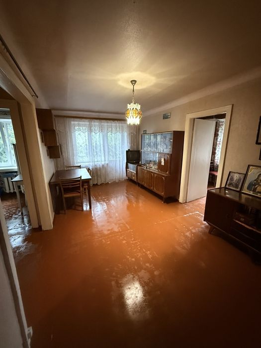 Продам 2к кв., 3й поверх, вул. С. Ковалевської (Г. Мазепи), початок Калинової.  Торг.NS