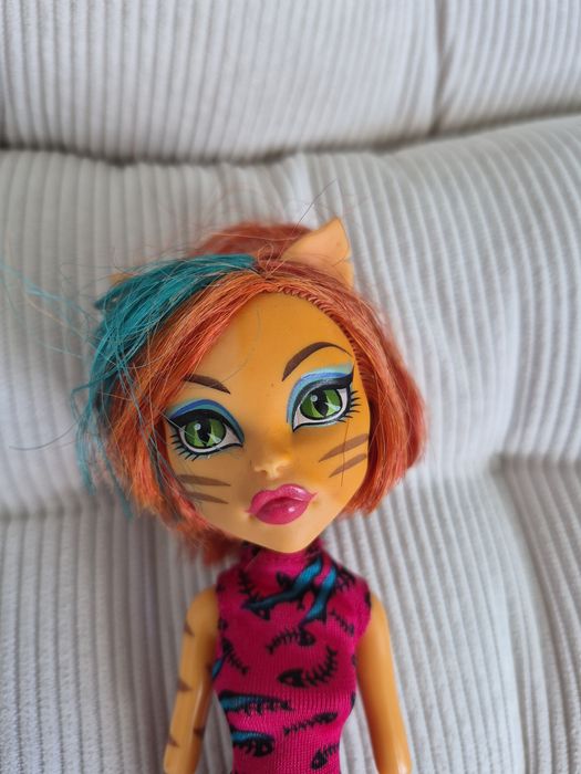 Кукла Монстр Хай Торалей Страйп