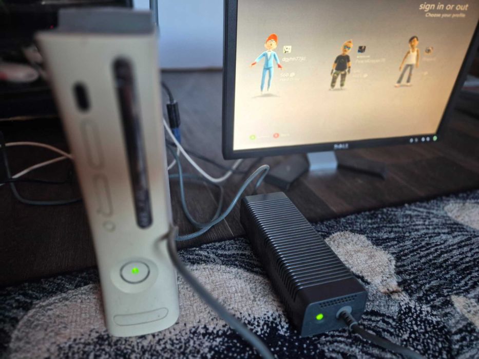 Spdzedam  używany xbox 360