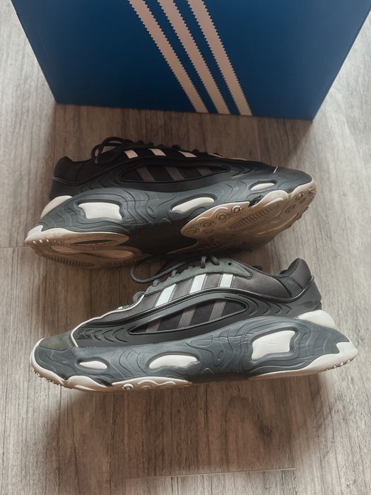 Buty sneakersy Adidas Oznova 46 Carbon Black White
