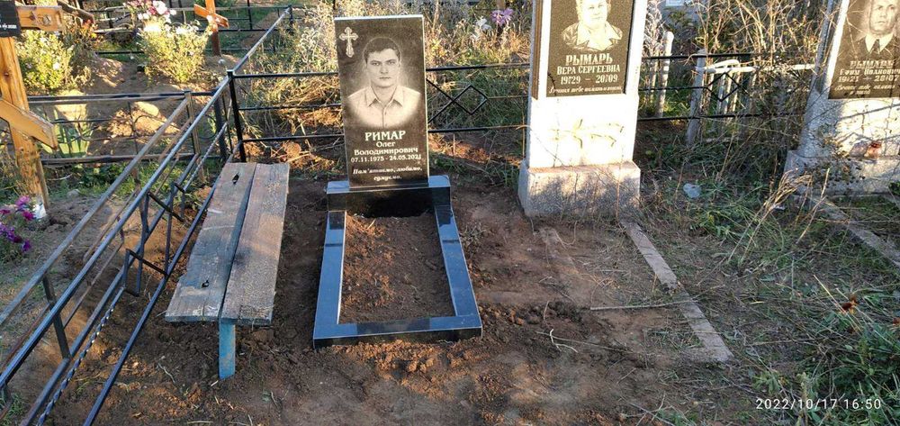 Памятники. Оградки. Гранитные памятники. Все виды работ.