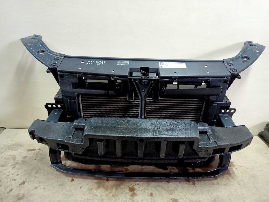 VW Volkswagen Caddy 3 Touran 2  FL lift pas przód przedni wzmocnienie