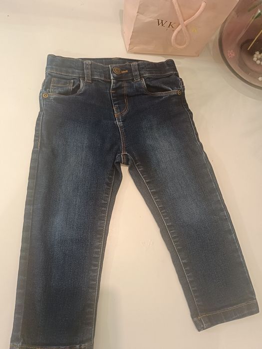 Jeansy 92  granatowe z przetarciami George 2T