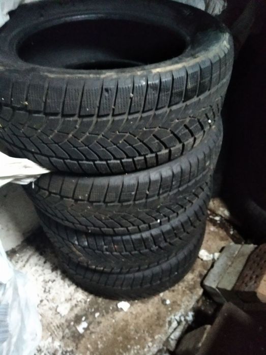 Резина Good Year 255/55/18 зима