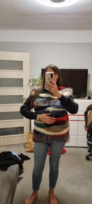 Piękna bluza futerkowa