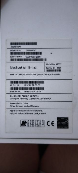 MacBook Air 13” M1 (2020) – 16 GB RAM / 256 GB SSD