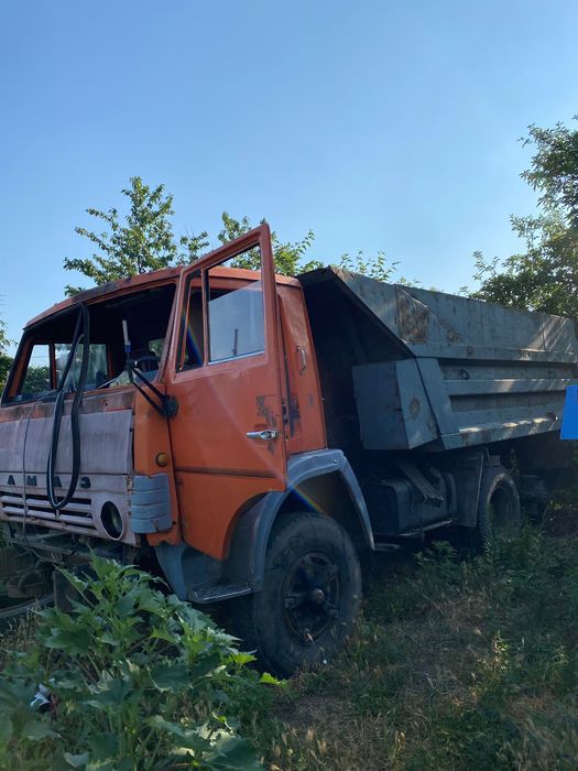Продам камаз на запчастини