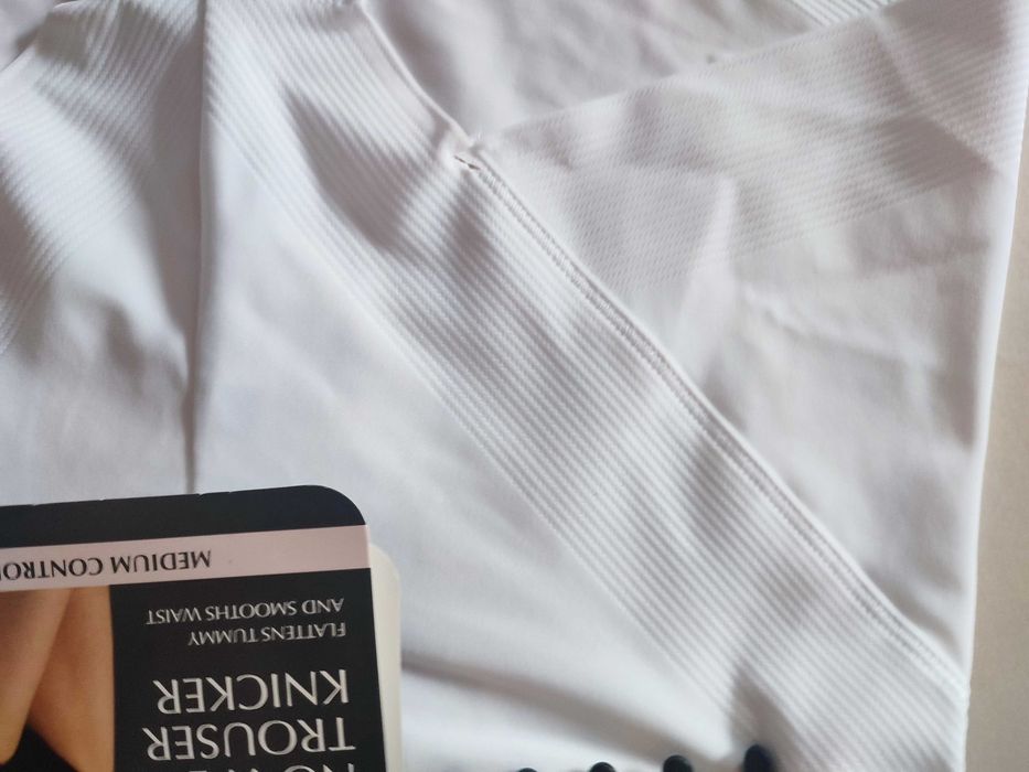 Figi majtki wyszczuplające 14 (42)