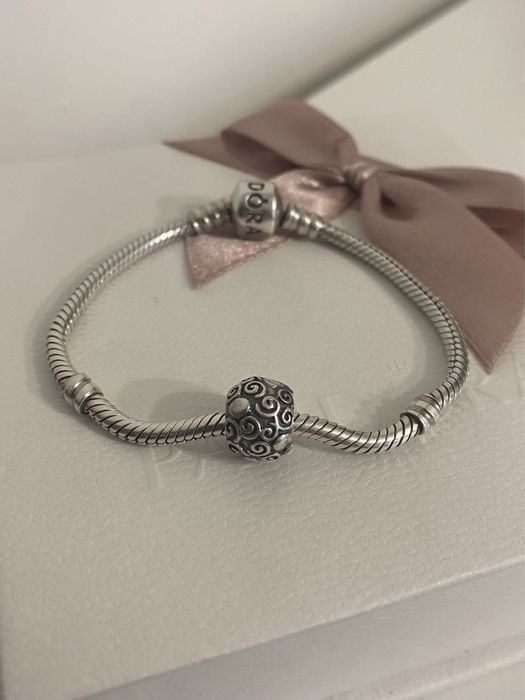 Kulkowy charms marki Pandora