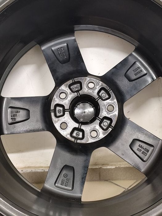 Колеса, диски+шины R-19 5*130, 265/50 "Volkswagen" Touareg