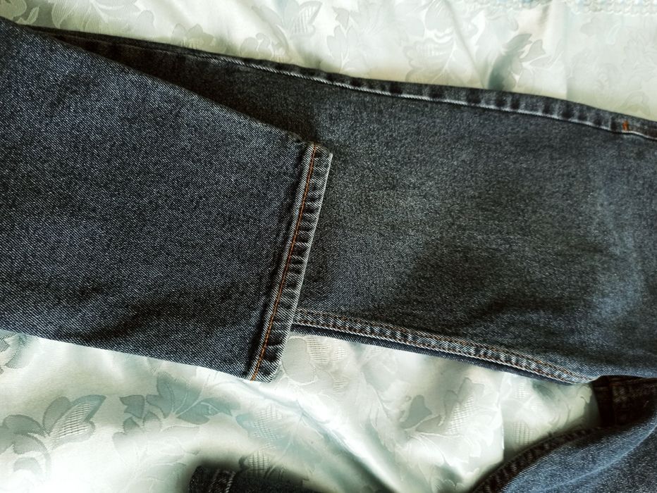 Мужские джинсы . Новые