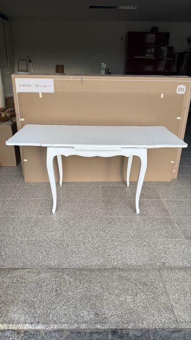 Mesa de Sala Extensível Vintage Lacada a Branco, Estilo Luís XV / Provençal