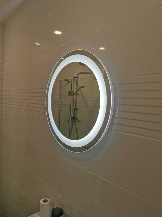 Lustro łazienkowe podświetlane nowe średnica 60 cm