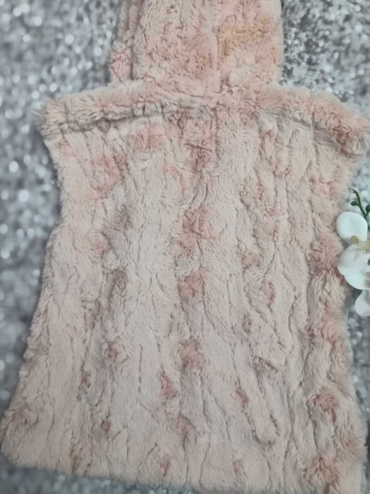 Kamizelka/bezrękawnik pudrowy różowy z kapturem,  128 cm
