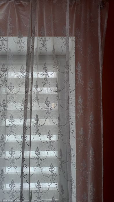 Тюль 5 мерт.ідеальна.підшита тасьмою.