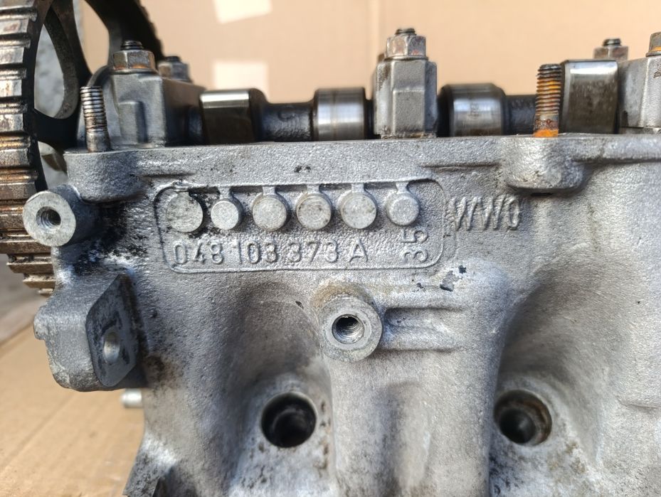Гбц головка 2.0 8V 048103373A Audi 80 100 Passat b3 B4 Golf Vento