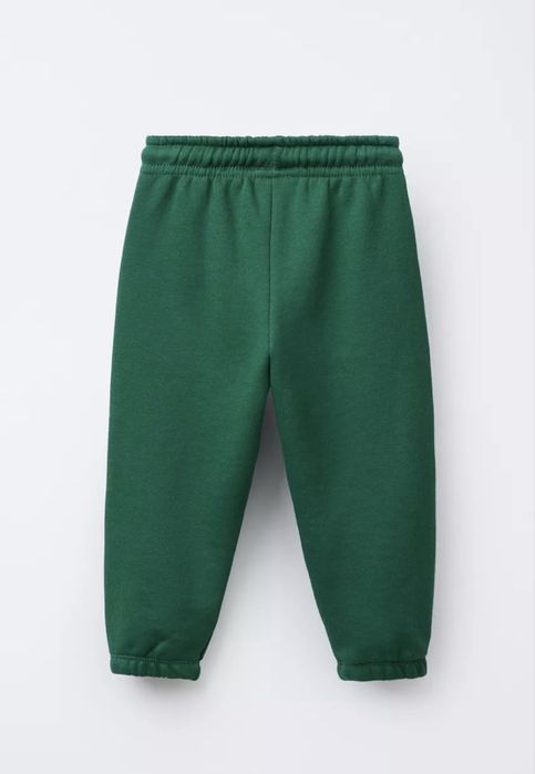 Деткий костюм   ZARA ,на рост 110 ( 4-5 лет )