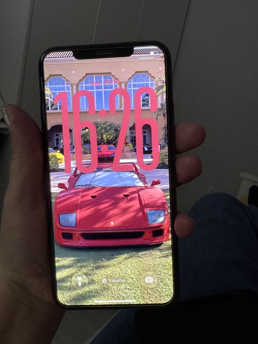 iPhone 11 Pro Max cinzento
