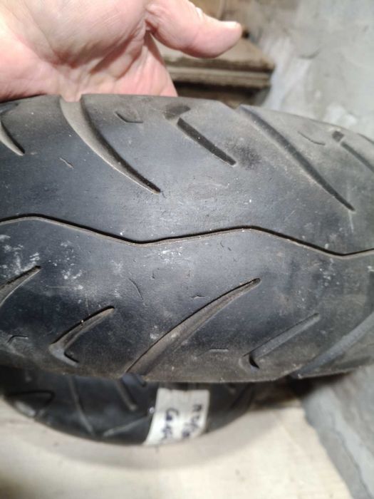 Покришка на скутер 130/70  r12 Hent Shin